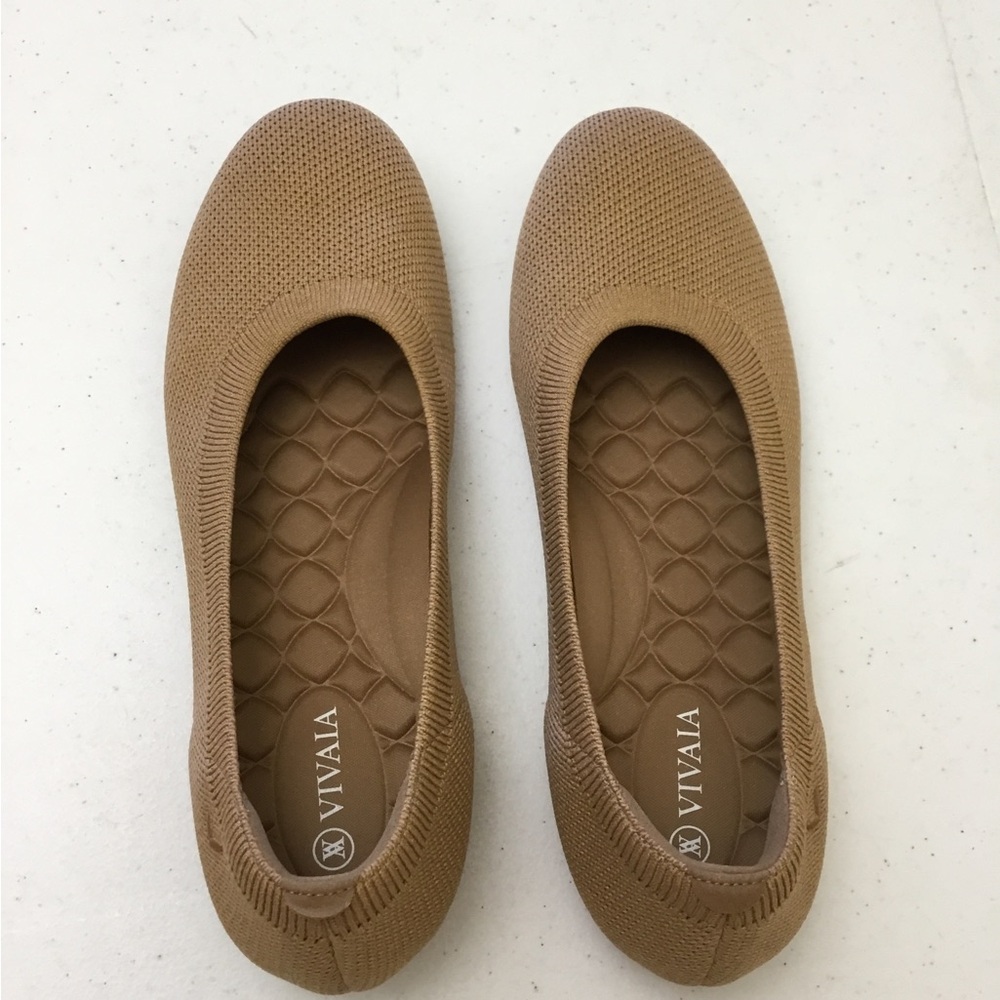 Women's Tan Flats